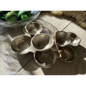 ZODAX NWT SILVER TONED SERVING DISH HEAVY METAL DECOR